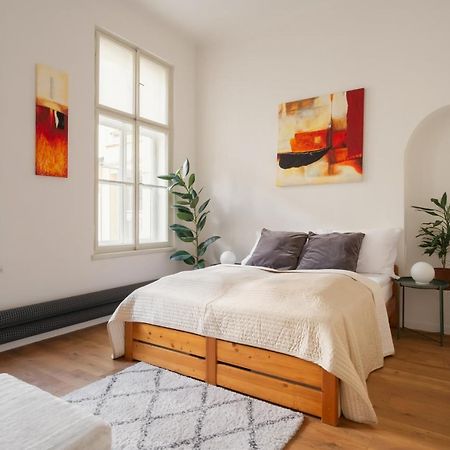 Prague Days - Spacious Designer Studios In City Center - Powder Tower מראה חיצוני תמונה